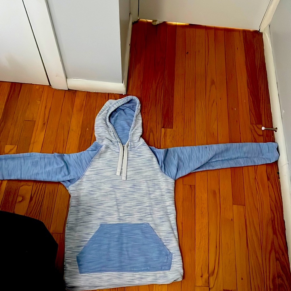 Blue Free Planet sweater